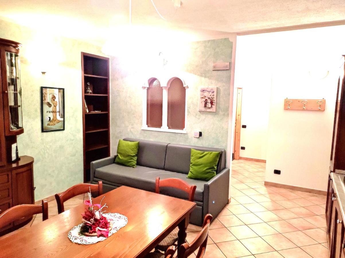 Apartment "Casa Maya" Mezzana  Exterior foto
